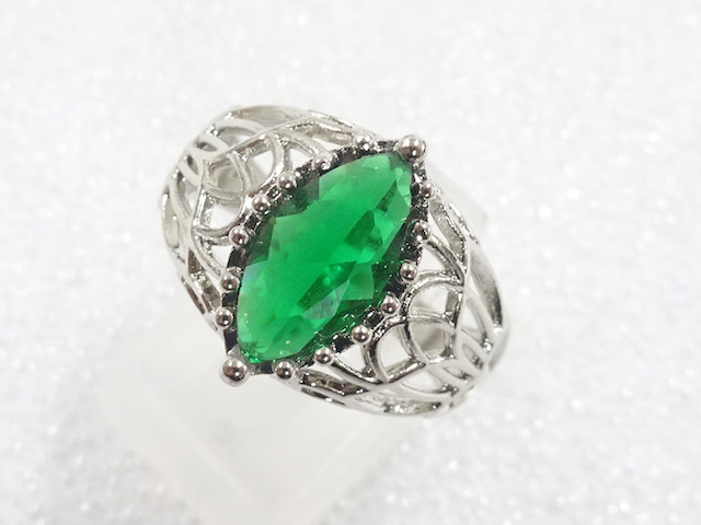 JAPANESE KIMONO / ANTIQUE COLORED STONE RING (SIZE 15.5)